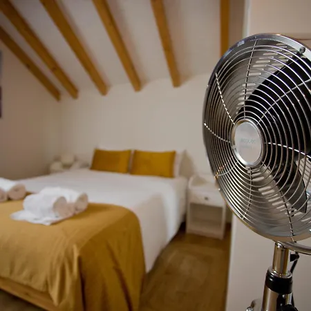 10 De Agosto Гостевой дом 3*