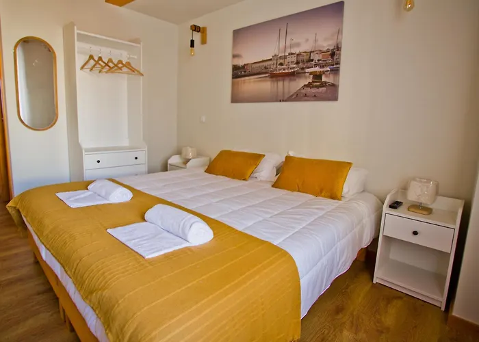 Гостевой дом 10 De Agosto 3*