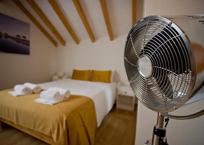 10 De Agosto Гостевой дом 3*