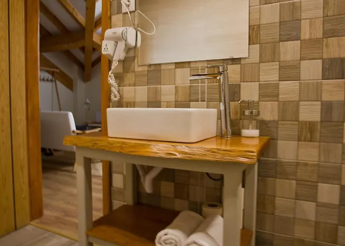 Гостевой дом 10 De Agosto 3*