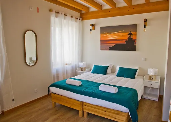 10 De Agosto ゲストハウス 3*