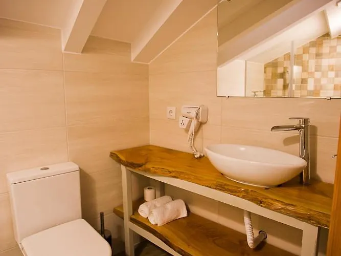 ゲストハウス 10 De Agosto 3*